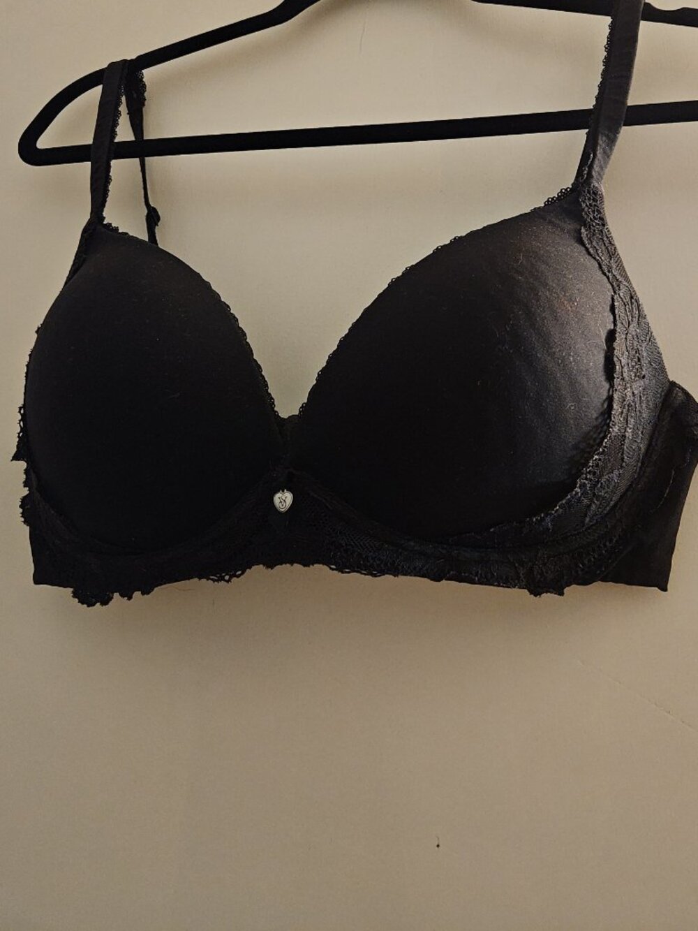Black Victoria's Secret Bra Super Soft No Wire